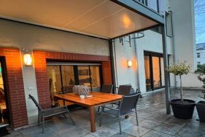 Terassen Whg 68 qm bis 6 pers Apartments, Wiesbaden