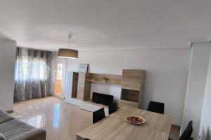 APARTAMENTO TURISTICO 2ºA CARLOS III - Cerca de la playa, Aguadulce