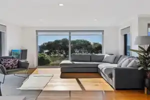 Sandy Bay Sunrise Panorama House, Hobart