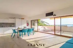 White Sea House- Ampio apt c vista mare, WiFi, AC, Portisco
