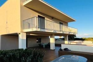 Villa sapore di mare 30 passi dalla spiaggia, Reitani