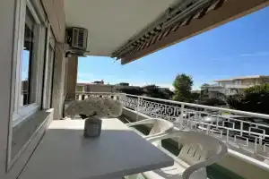 Acadamis EMA'S HOUSE -, Sanremo
