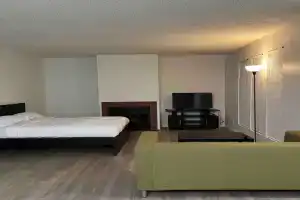 3 Bed Walk to Strip MGM Casino Shops Guest house, Las Vegas