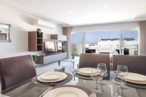 Penthouse with Seaviews and Country views, near Beaches, Mellieha
