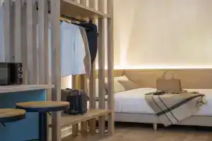 Nomad Haux Mestalla Room 101, Valencia