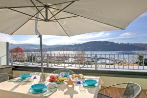 Sogno Sul Lago Lake Front - Happy Rentals Apartments, Laveno