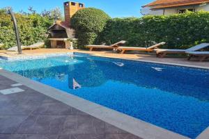Apartmani Meri, Supetar