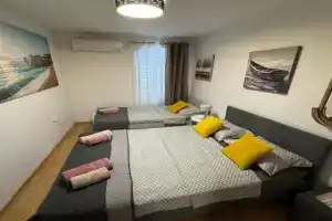Blago Star Center Apartments, Split