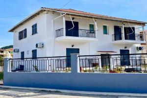 Katerina s House 2, Nydri