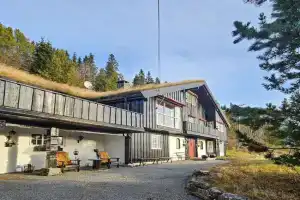 4 Bedroom Beautiful Home In, Hemsedal