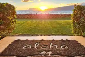 Oceanfront Ground Floor w Stunning Sunset Views Apartments, Kihei