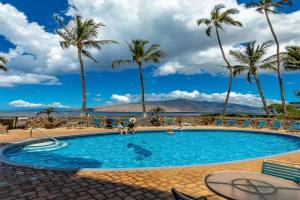 Oceanfront Ground Floor w Stunning Sunset Views Apartments, Kihei