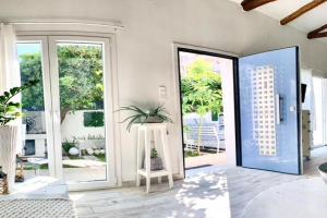 1922 Epoch Harmony Oikia Villa, Volos