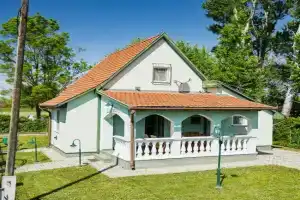 Holiday Home Green House by Interhome, Balatonkeresztur