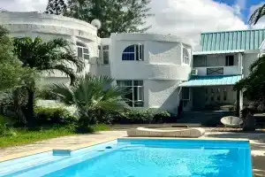 Lakaz Bigorno - Villa 200m from Beach, Pointe d'Esny