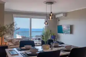 Luxurious Coastal Apartment, Sarande