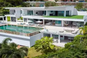 Luxury Spa Villa 5BR in, Choengmon