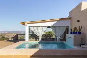 AlmeriaSuite Cortijo Las Golondrinas Villa, Mojacar