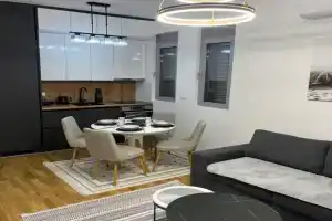 Emel Apartman, Ulcinj