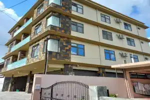 U & S Luxury Apartments Ltd, Quatre Bornes