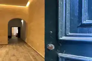 The Old Mint House sleeps 15, Sliema