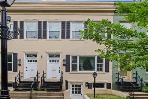 Mayflower Hospitality 4B Retreat- Old Town, VA Guest house, Alexandria