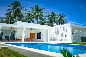 Villa Samuthra, Lipa Noi