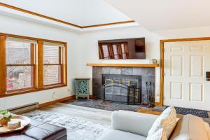 2 Mi to Dtwn Family Resort Retreat!, Durango