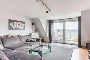 Wolfsbau - Privatzimmer direkt im Zentrum, HBF, Arena, Zoo Guest house, Leipzig