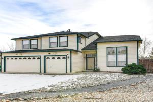 Family Home with Game Room! 28 Mi to Ski Resort, Reno