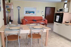 Private Parking & Malpensa 15min - Salici House, Gallarate