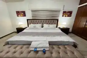 شقة مفروشة فاخرة للإيجار ربوة عبدون - Luxury Furnished Apartment for Rent, Amman
