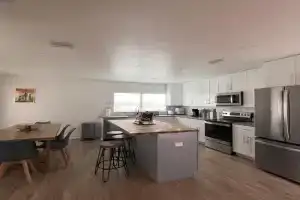 Fully Furnished Executive Housing - Whole House - Mabry Manor, Tallahassee