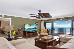 Pelican Watch #603 by Sun Palace Vacations Apartments, Fort Myers Beach