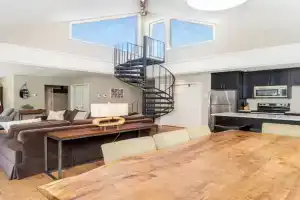 Amazing Top Floor Ghostrider Guest house, Telluride