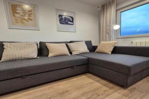 C01A07 Moderno apartamento con vistas by R2R Consulting, Santander