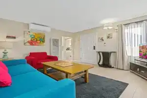 Comfy 2 BR House near LAX, SOFI and Intuit Dome!, Inglewood