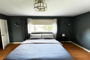 Room in - request parking before booking, Sudbury