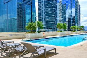 Relax & Live The Exp in Our Comfy Condo Apartments, Miami