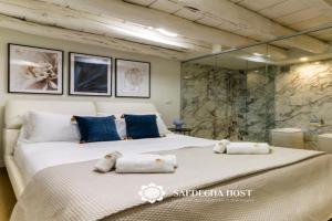 Sardegna Host Suite Brezza Marina Apartments, Cagliari