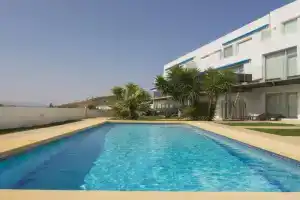 Fantástica Casa Adosada con Piscina y Parking, Mojacar