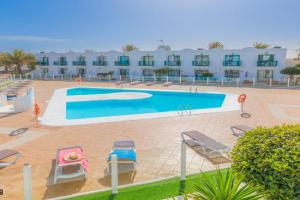 Melodia Pool View & WiFi by iRent Fuerteventura Apartments, Corralejo