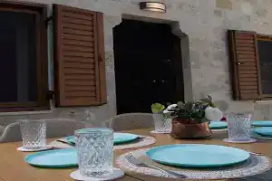 Cozy Stone House Petrino, Kriopigi