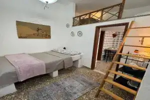 Nostalgia Traditional Home Apartments, Skiros