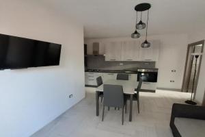 Kevin's house 1, Posada