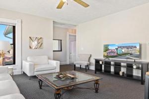 Indy Stadium Villa 707, Indianapolis