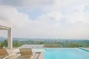 Botan Villa 3BR PoolGarden & Sea View in Chaweng, Bophut