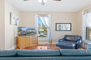 Indy Stadium Villa 702, Indianapolis