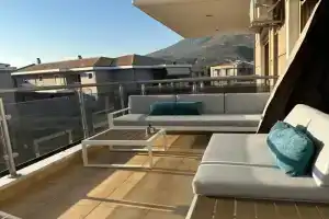 Apartment A 10 , sea views, WIFI, airconditioning and parking, terrace, Loutraki