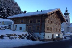 Uriges Alpen-Apartment Juen Stefan, See
